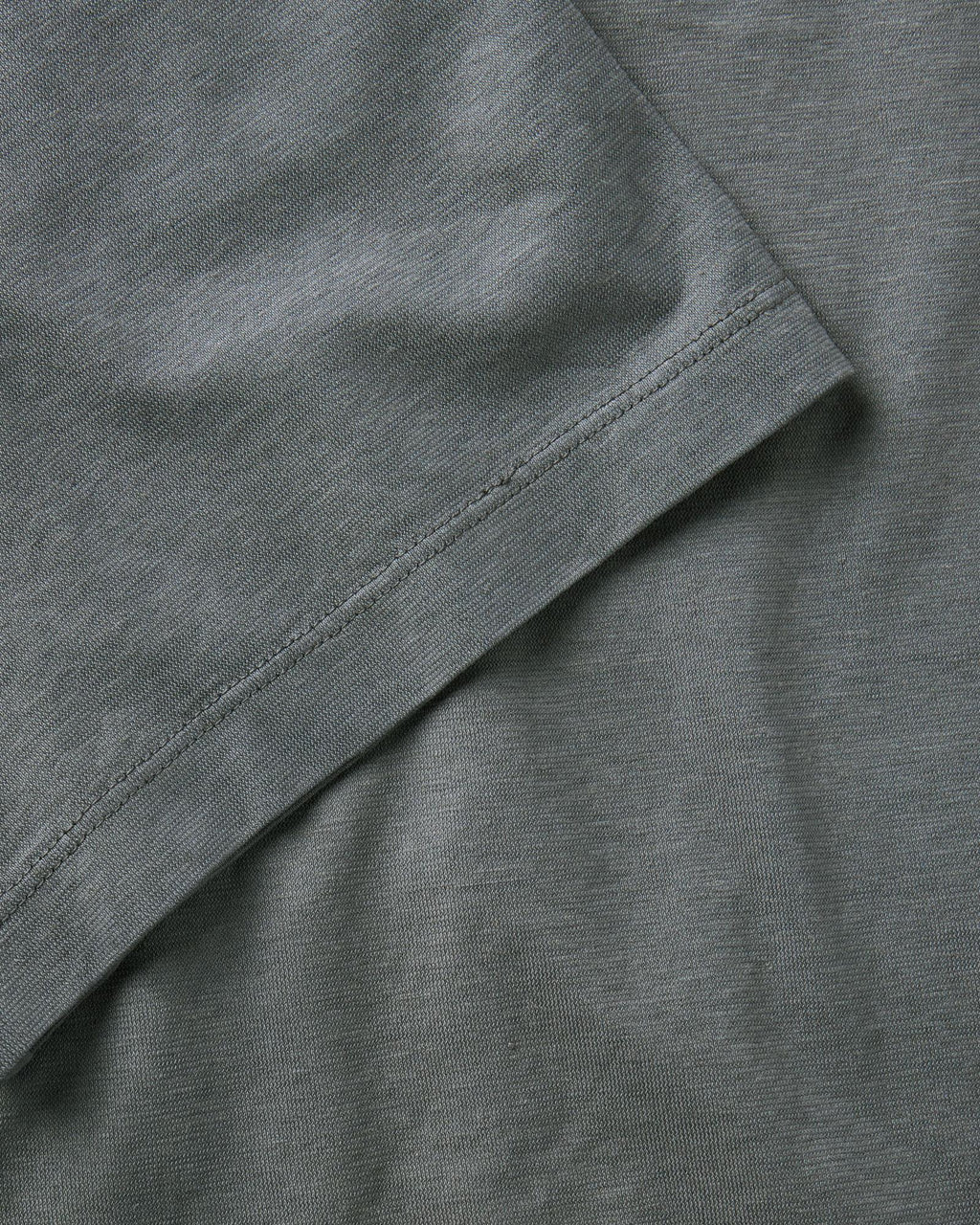The Cotton Hemp Polo in Faded Black