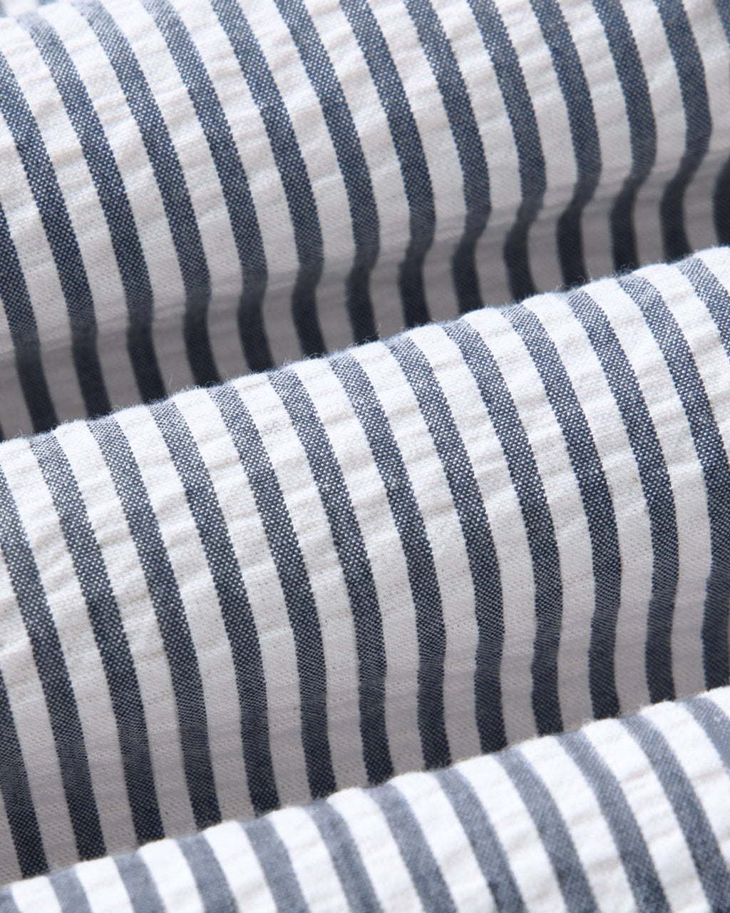 The Short Sleeve Jack in Steel Blue Stripe Seersucker