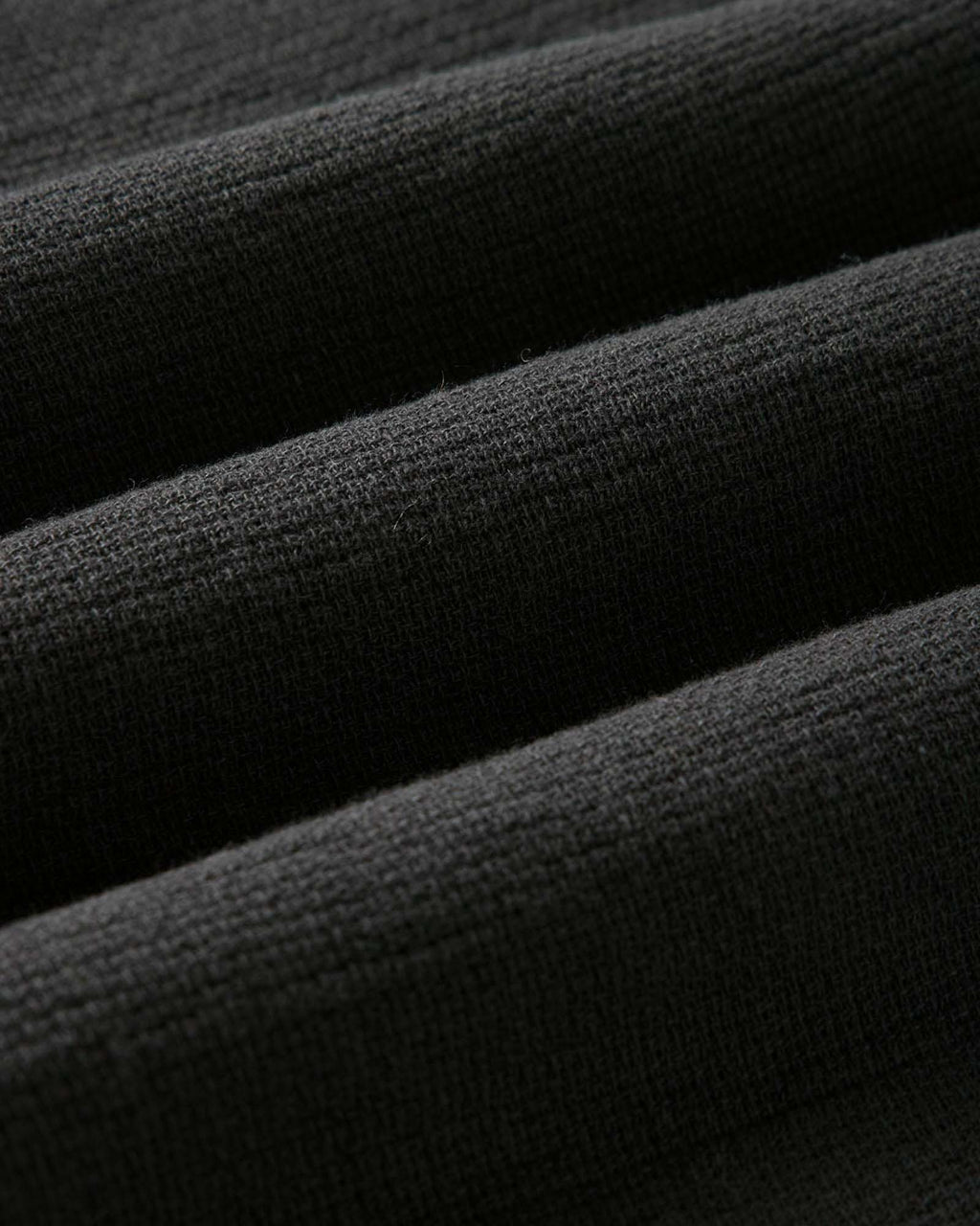 The Conrad Shirt in Faded Black Linen