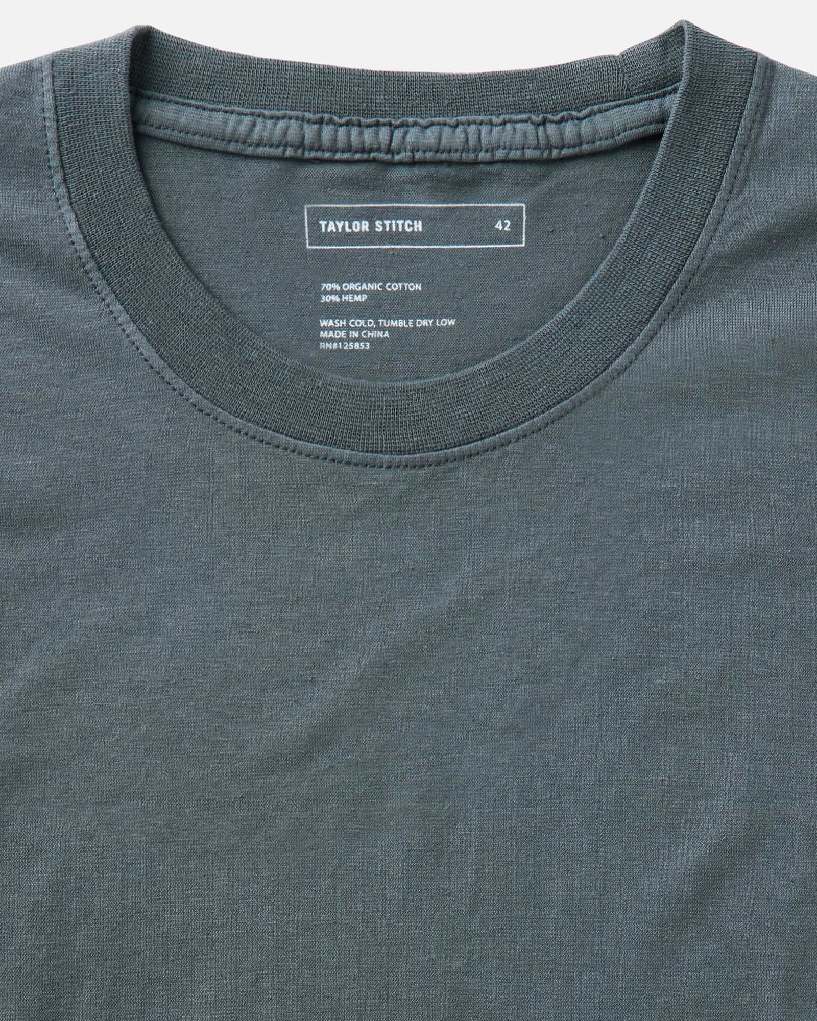 The Cotton Hemp Tee in Navy